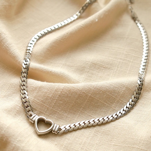 WGP 🤍 heart necklace - Picture 3 of 4